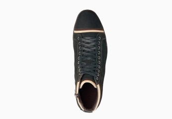 shoe-black